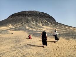 Bahariya Oasis – Black Desert – Crystal Mountain – White Desert Camping