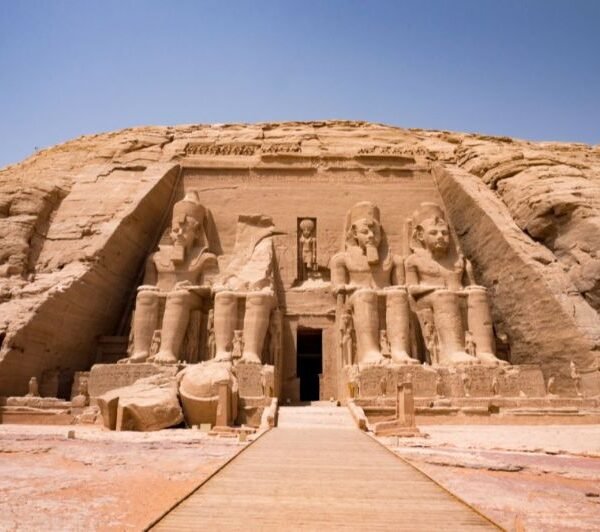 تعرف-أكثر-على-معبد-أبو-سمبل