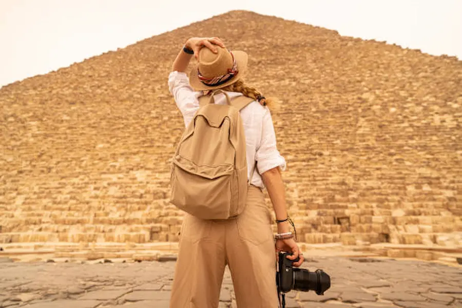 How Can You Dress Comfortably and Respectfully in Egypt?