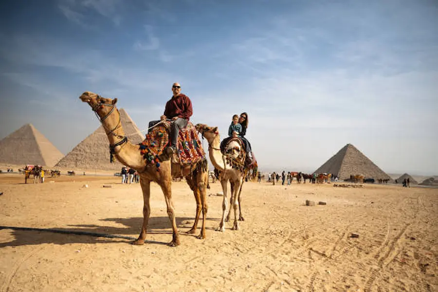 What Safety Tips Should Solo Female Travelers Know in Egypt?
