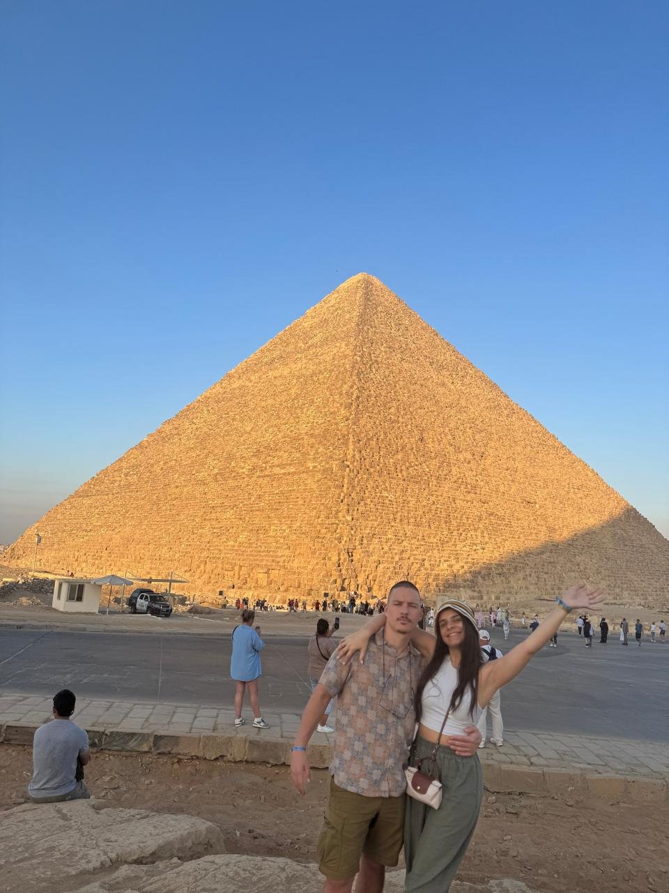 Grote Trap met beelden in het Grand Egyptian Museum